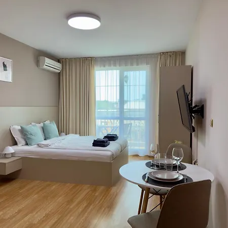 Apartament Golden Hermes *