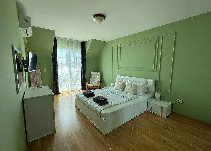 Apartment Golden Hermes Slantschew brjag