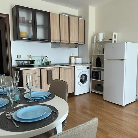 Golden Hermes Апартамент