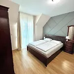 Apartment Golden Hermes Slantschew brjag