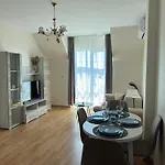Apartment Golden Hermes