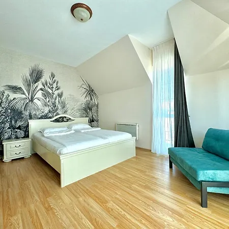 Golden Hermes * Сонячний Берег