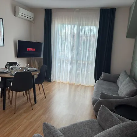 Golden Hermes * 阳光海滩